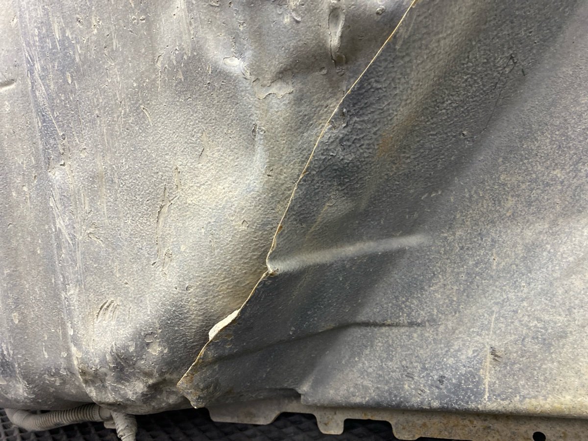 Бак топливный Lancer Cedia 2001 CS2A 4G15 Бак топливный Lancer Cedia 2001 CS2A 4G15