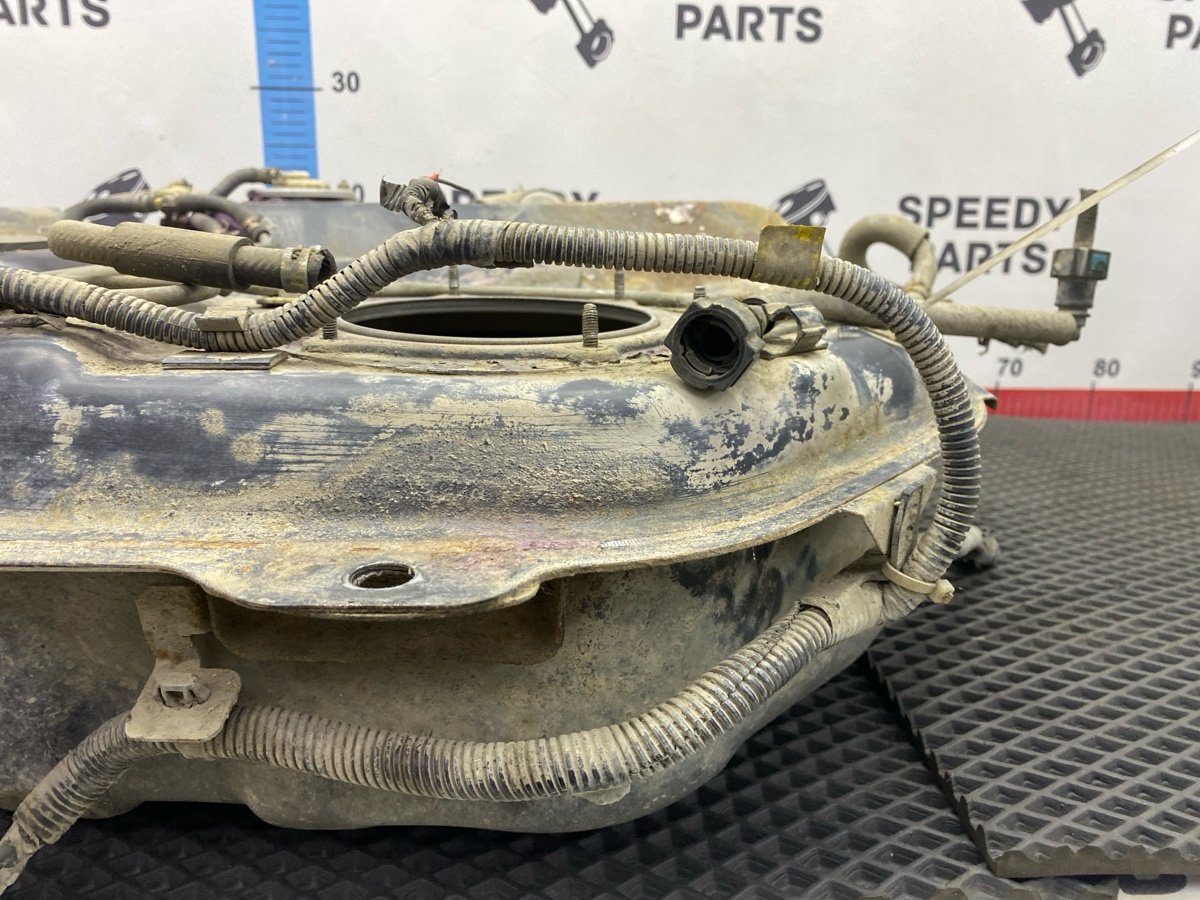 Бак топливный Lancer Cedia 2001 CS2A 4G15 Бак топливный Lancer Cedia 2001 CS2A 4G15