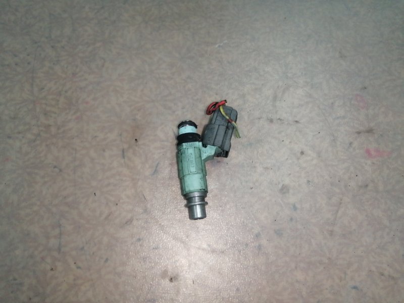 Форсунка Mitsubishi Carisma 4G92