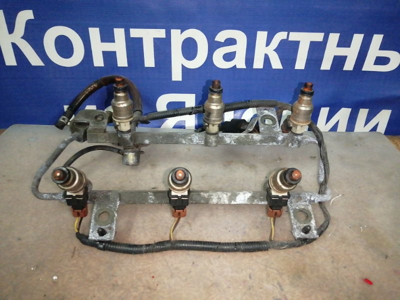 Форсунка Mitsubishi Pajero V23C 6G72