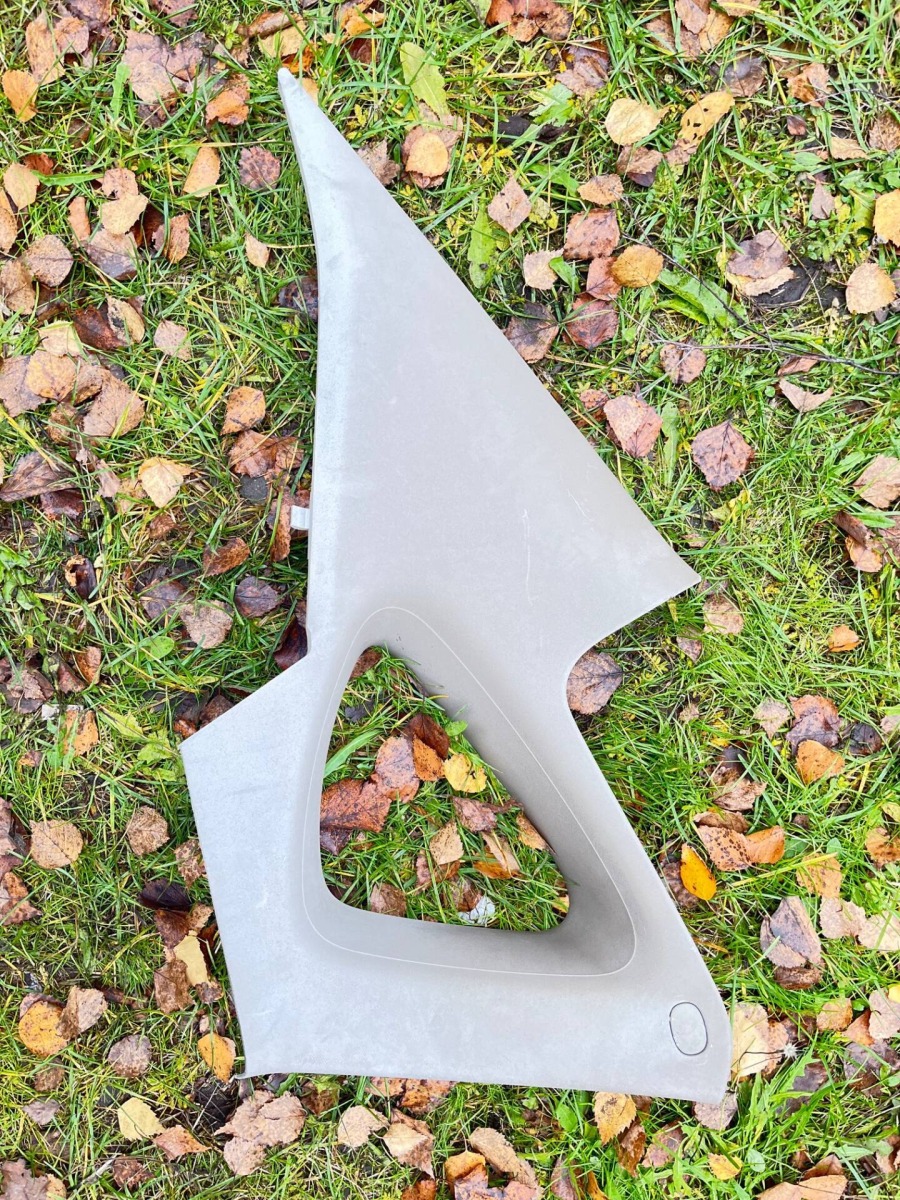 Накладка стекла задняя Opel Astra 2013 J 22226228 Б/У