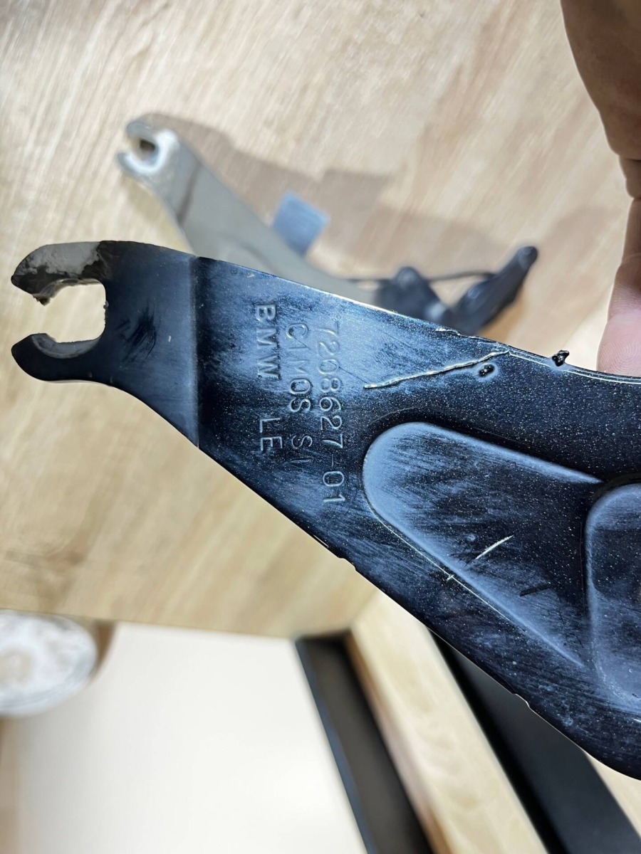 Петля капота BMW X6 E71 N57S