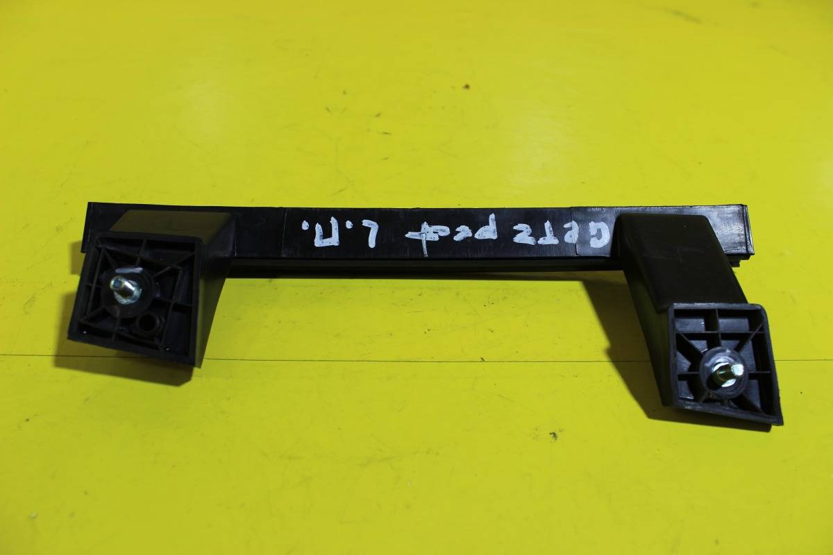 Направляющая стекла передняя левая Hyundai Getz 2010 G4EE 825101C000 Б/У
