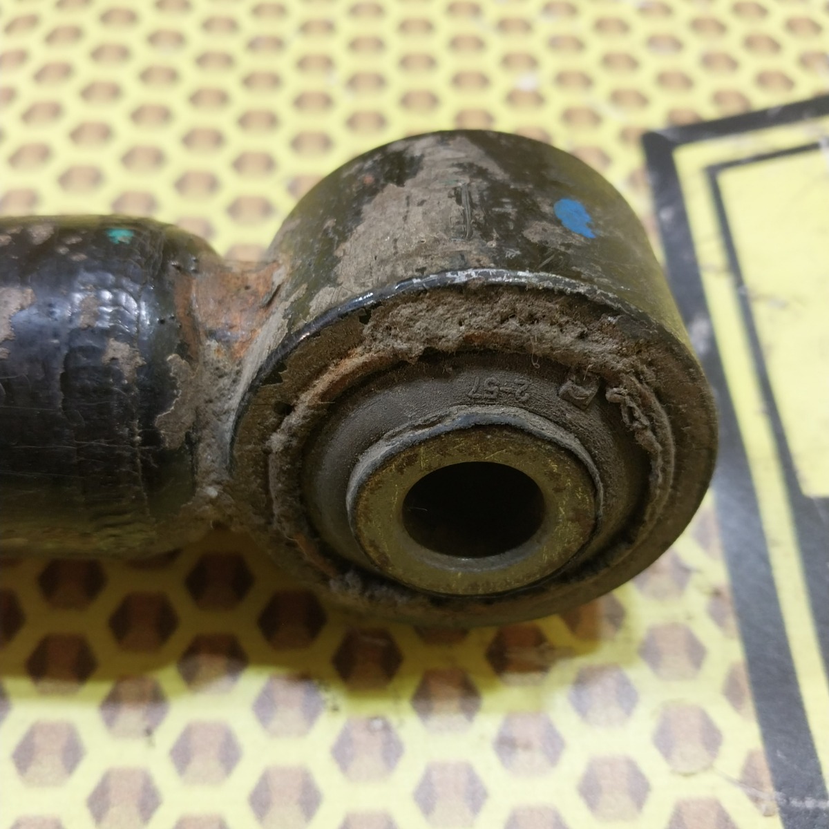 Амортизатор подвески задний Astra 2013 J