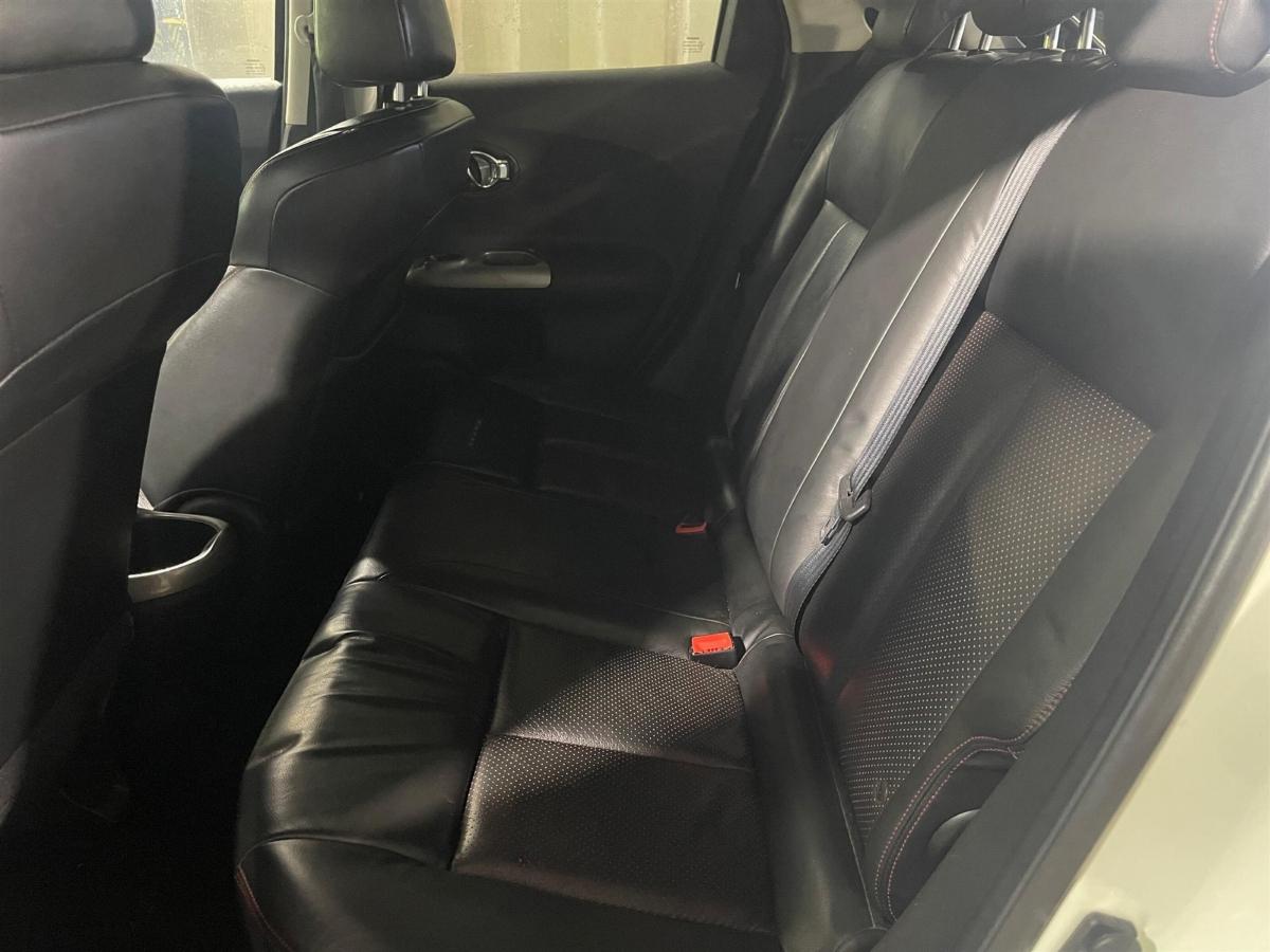 Автомобиль на запчасти Juke 2012 F15 MR16DD Автомобиль на запчасти Juke 2012 F15 MR16DD