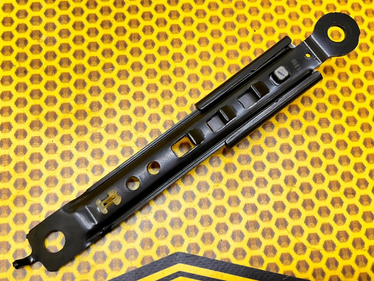 Механизм регулировки ремня передний левый Stinger 2018 CK G4KL