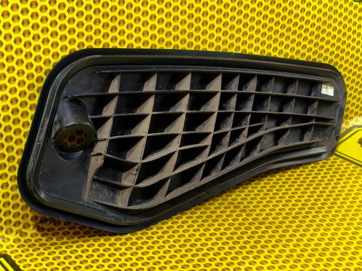 Накладка на дверь задняя правая Octavia 2014 5E5 CHPA