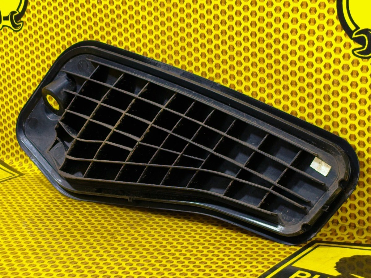 Накладка на дверь задняя правая Octavia 2014 5E5 CHPA