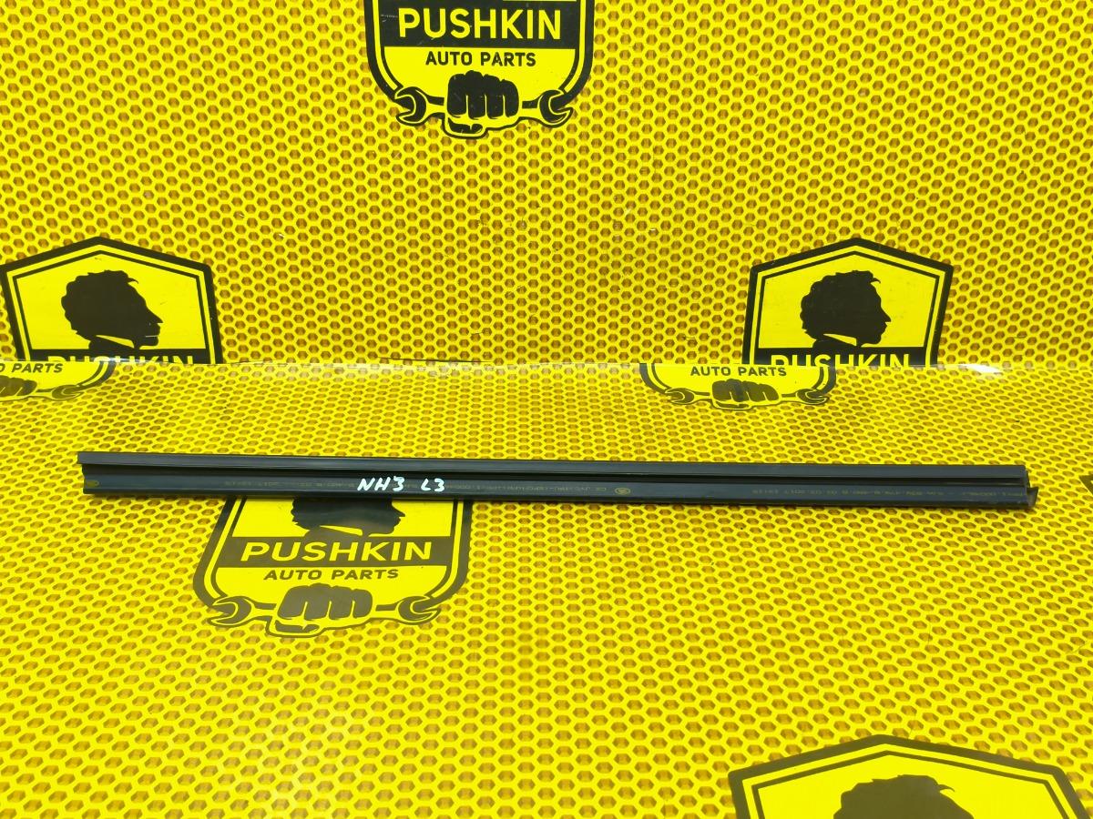 Бархотка внутренняя задняя левая Rapid 2017 NH3 CWVB