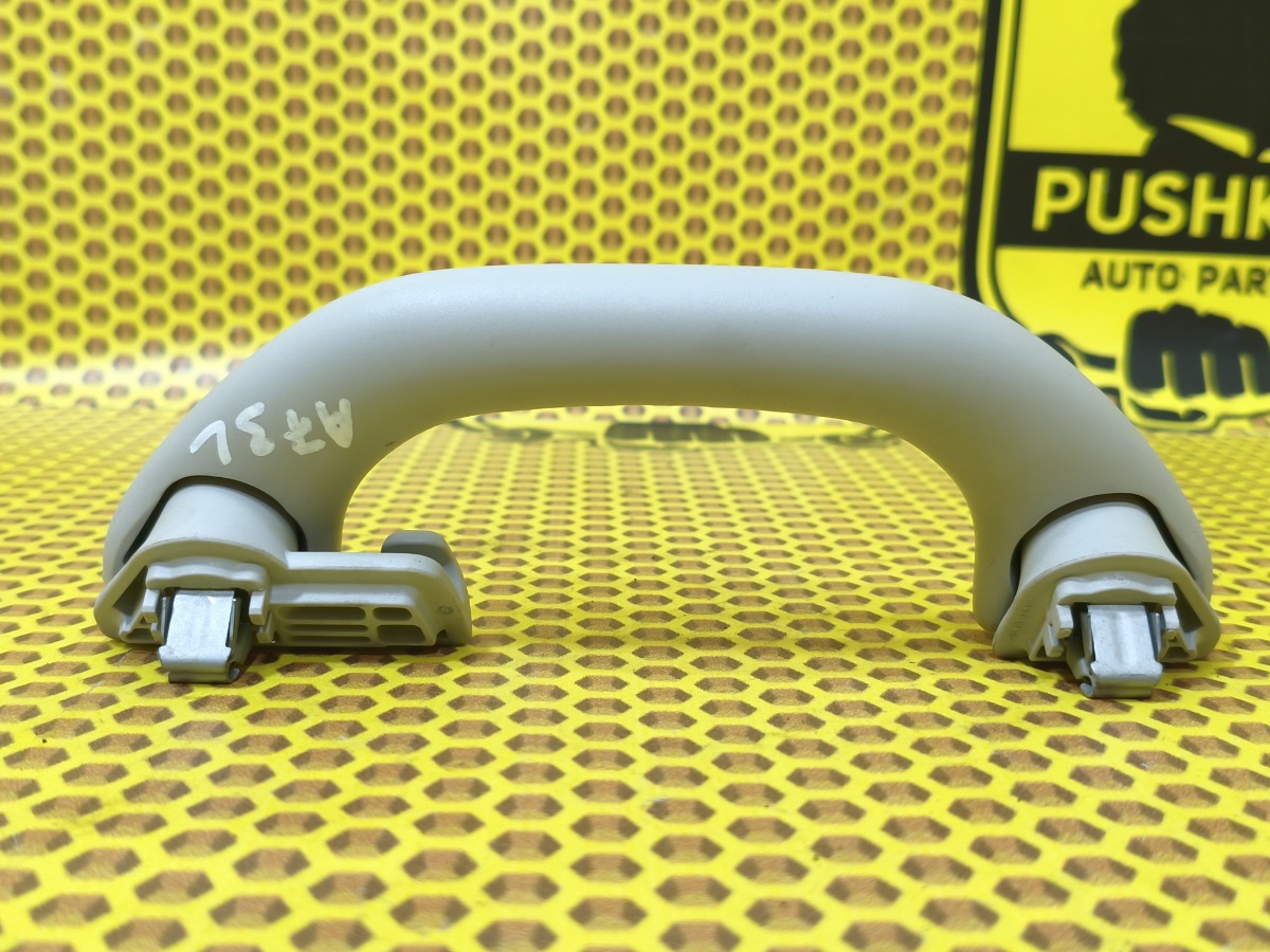 Ручка потолочная задняя левая Octavia 2013 A7 CJSA