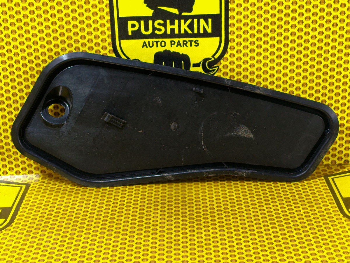 Накладка на дверь задняя левая Skoda Octavia 2013 A7 CJSA 5E0839915A Б/У