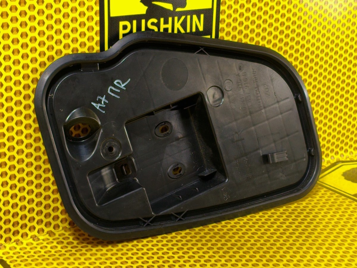 Накладка на дверь передняя правая Octavia 2013 A7 CJSA