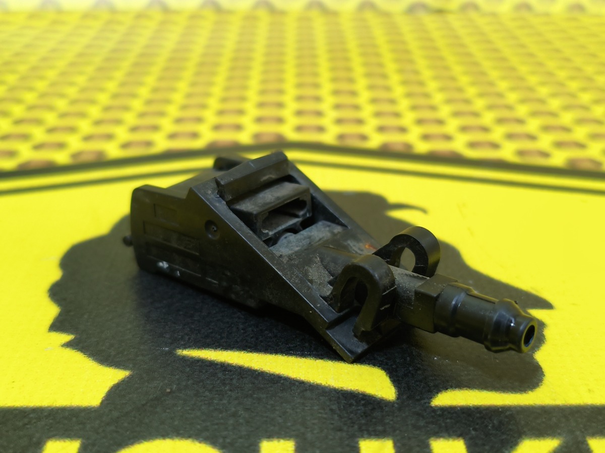 Форсунка омывателя лобового стекла левая Polo 2020 MK2 CWVA