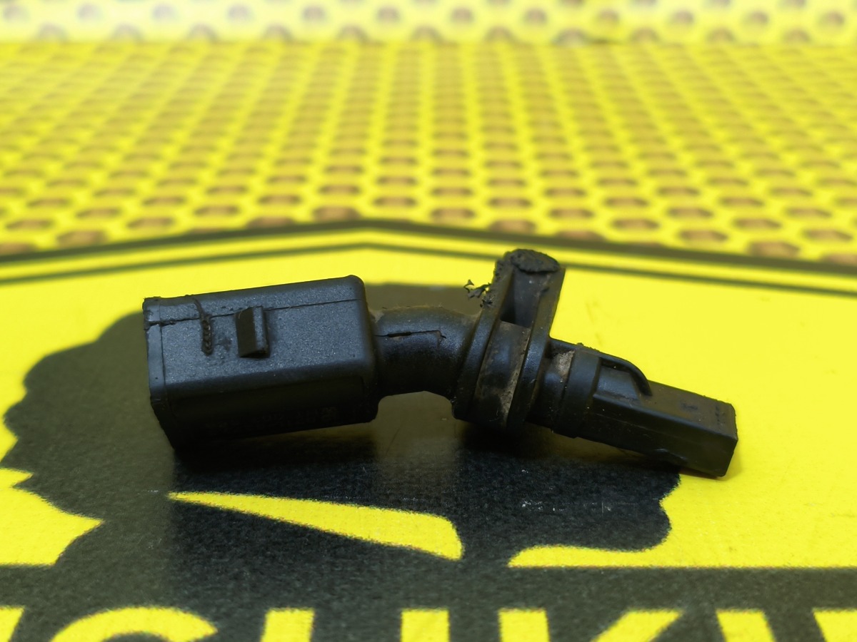 Датчик АБС передний правый Volkswagen Polo MK2 CWVA