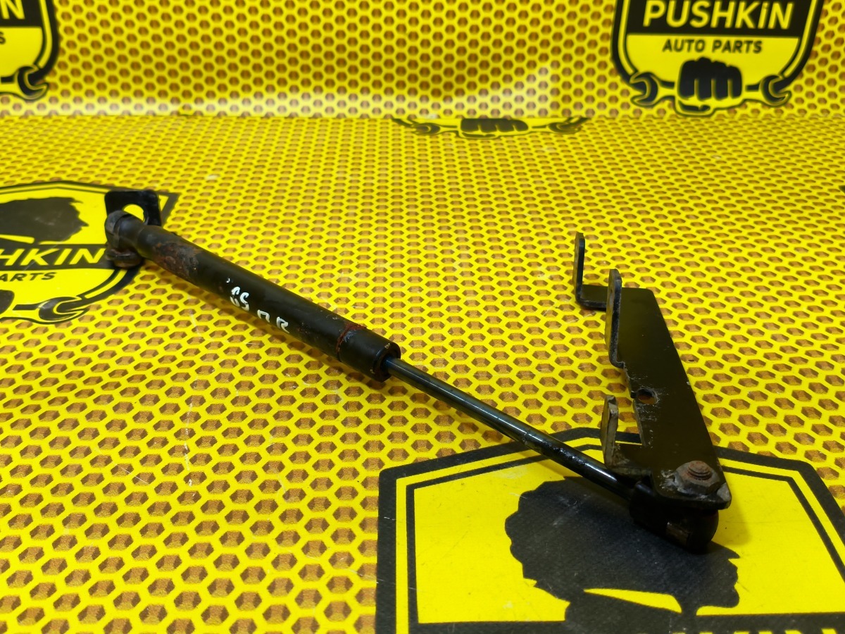 Амортизатор капота правый Creta 2019 GS G4FG