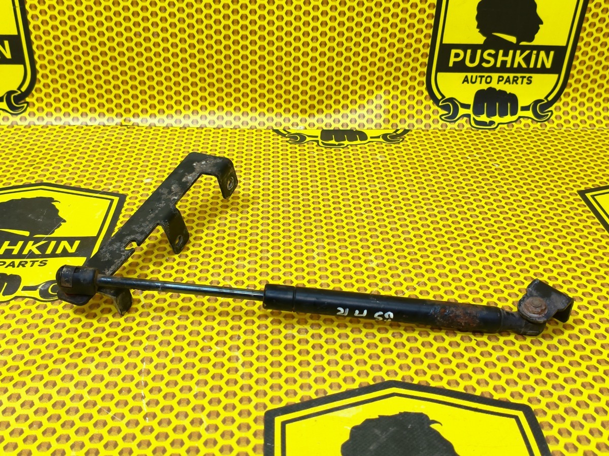 Амортизатор капота правый Creta 2019 GS G4FG