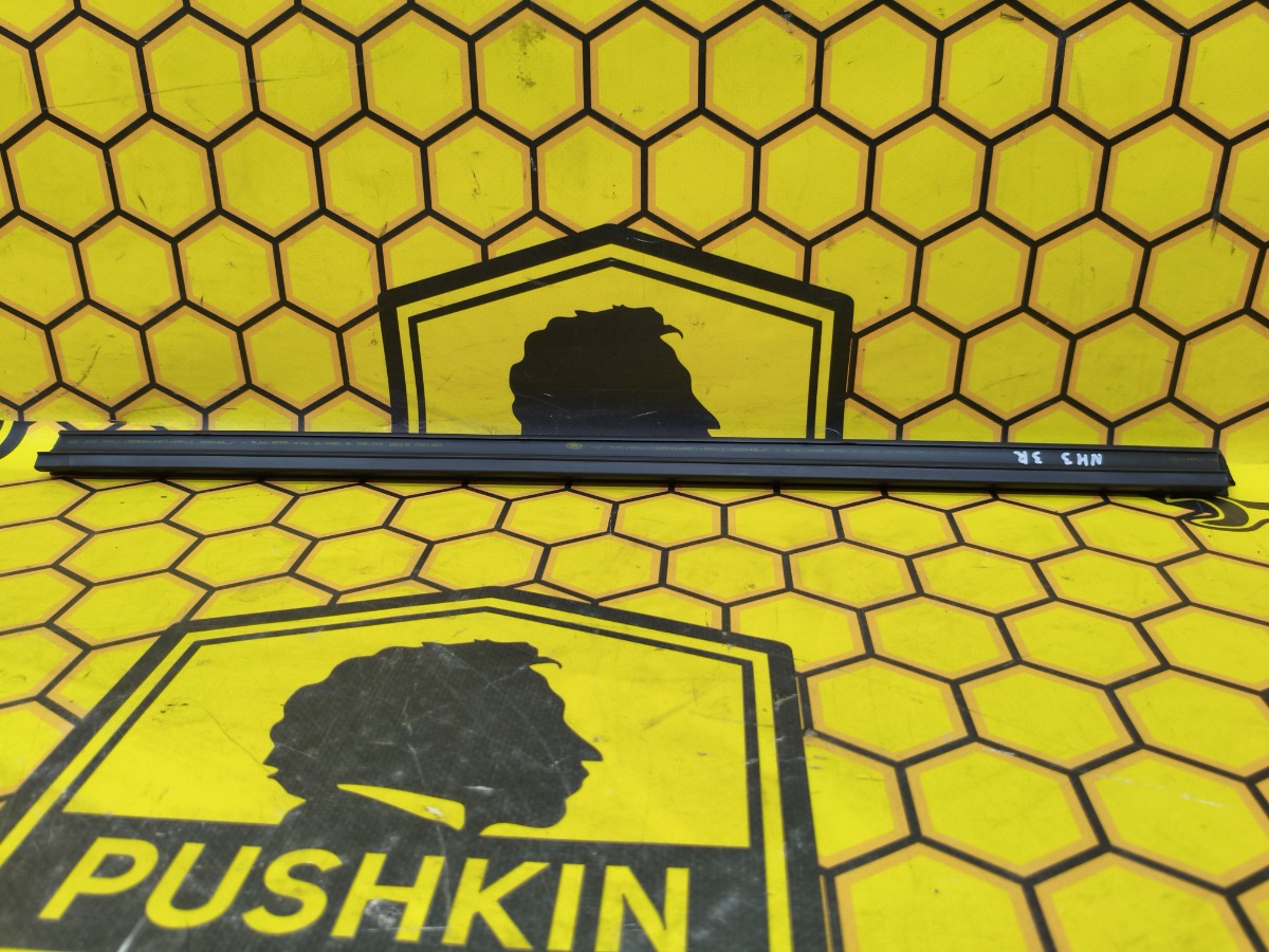 Бархотка внутренняя задняя правая Skoda Rapid 2019 NH3 CWVA 5JA839480B Б/У