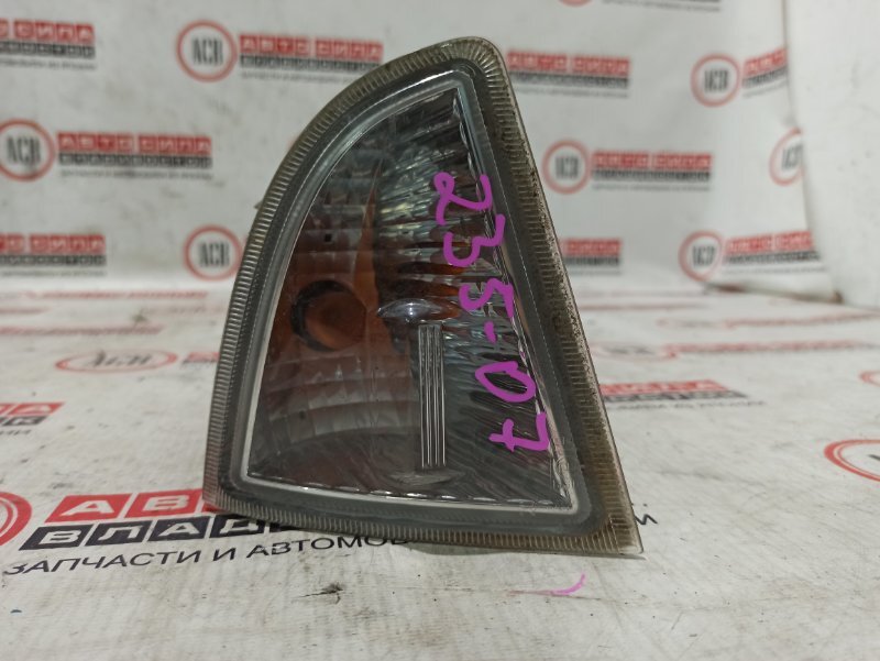 Запчасть повторитель бамперный правый TOYOTA AQUA NHP10 8151152030 контрактная Повторитель бамперный правый TOYOTA AQUA NHP10 8151152030 контрактная