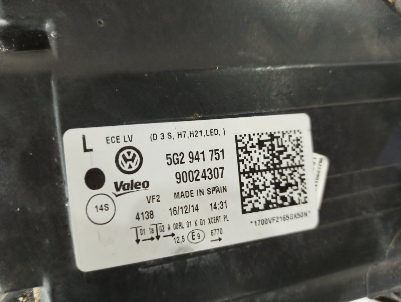 Фара левая GOLF 5G1