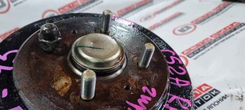 Ступица задняя правая MITSUBISHI LANCER CS2A