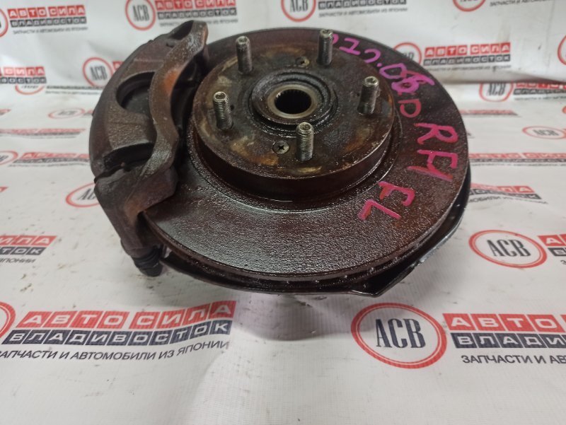 Ступица передняя левая HONDA STEPWGN RF1 B20B