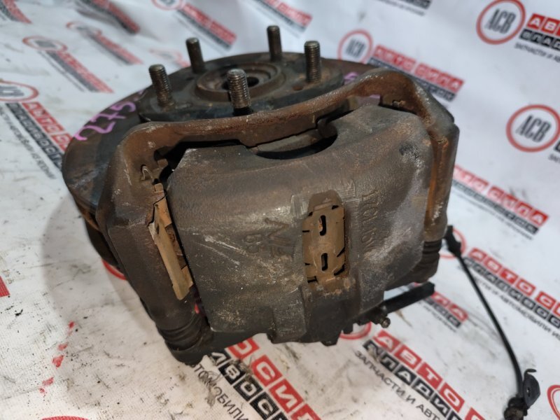 Ступица передняя правая HONDA STEPWGN RF1