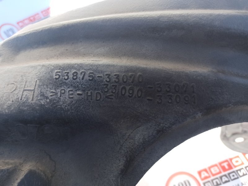 Подкрылок передний правый CAMRY GRACIA SXV20