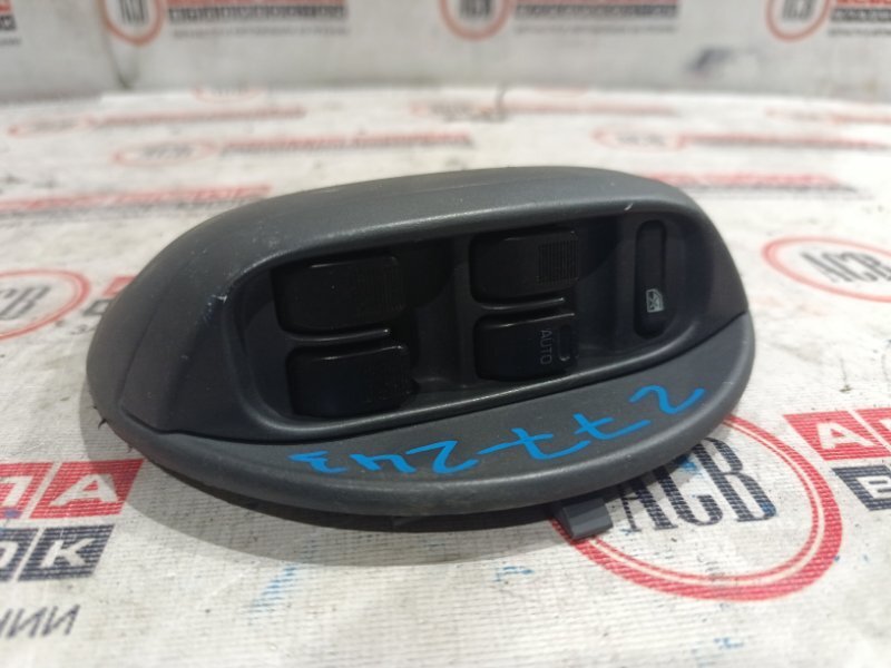 Блок управления стеклоподъемниками передний правый TERIOS KID J131G Блок управления стеклоподъемниками передний правый TERIOS KID J131G