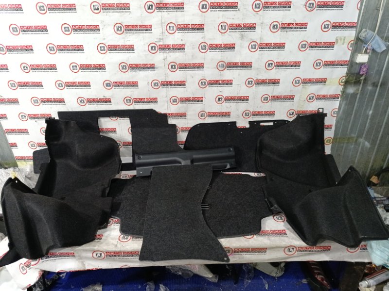 Обшивка багажника TOYOTA ALTEZZA GXE10 контрактная