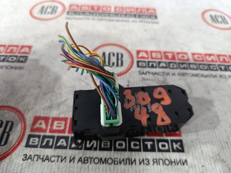 Блок управления стеклоподъемниками передний правый HONDA AIRWAVE GJ1