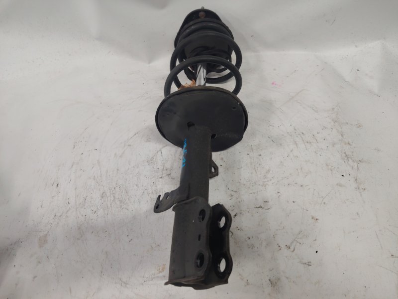 Стойка передняя левая VOLTZ ZZE136 Стойка передняя левая VOLTZ ZZE136