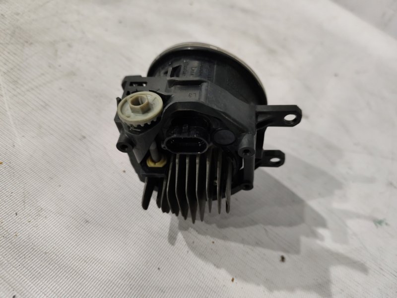 Туманка левая CAMRY AXVH70