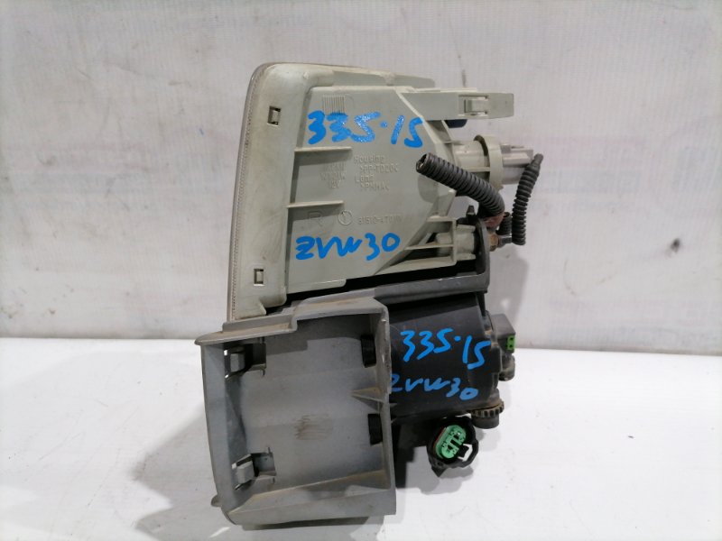 Габарит правый TOYOTA PRIUS ZVW30