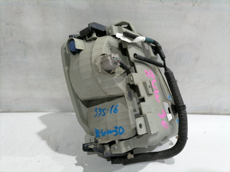 Габарит левый PRIUS ZVW30