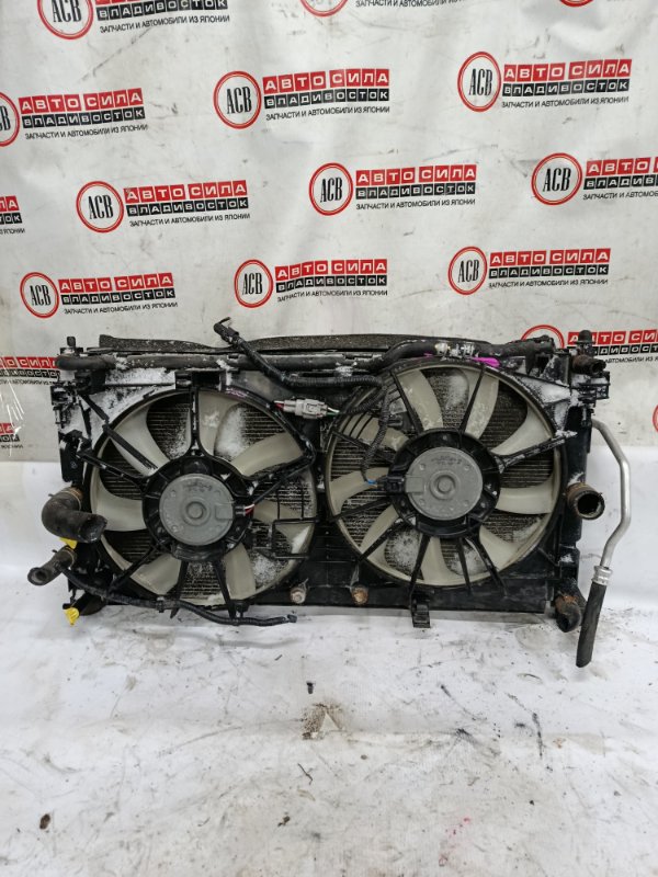 Радиатор основной для TOYOTA PRIUS ZVW50 2ZR-FXE 5 ракурс Радиатор основной для TOYOTA PRIUS ZVW50 2ZR-FXE 5 ракурс