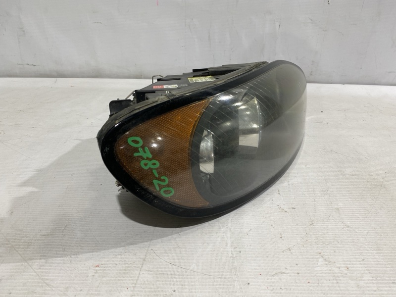 Фара правая C70 MC67 Фара правая C70 MC67