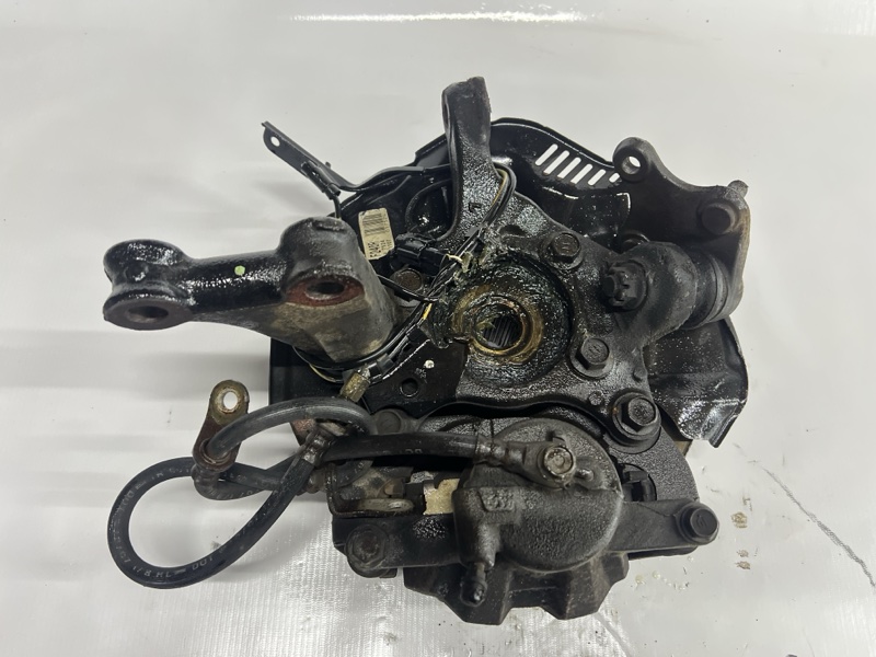 Ступица правая передняя для TOYOTA COROLLA RUMION ZRE152 2ZR-FE 4 ракурс Ступица правая передняя для TOYOTA COROLLA RUMION ZRE152 2ZR-FE 4 ракурс