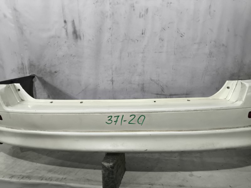 Бампер задний CALDINA ST210 Бампер задний CALDINA ST210