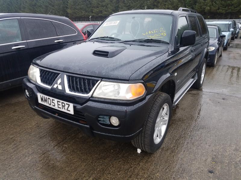 Лючок бензобака Mitsubishi Pajero Sport K90