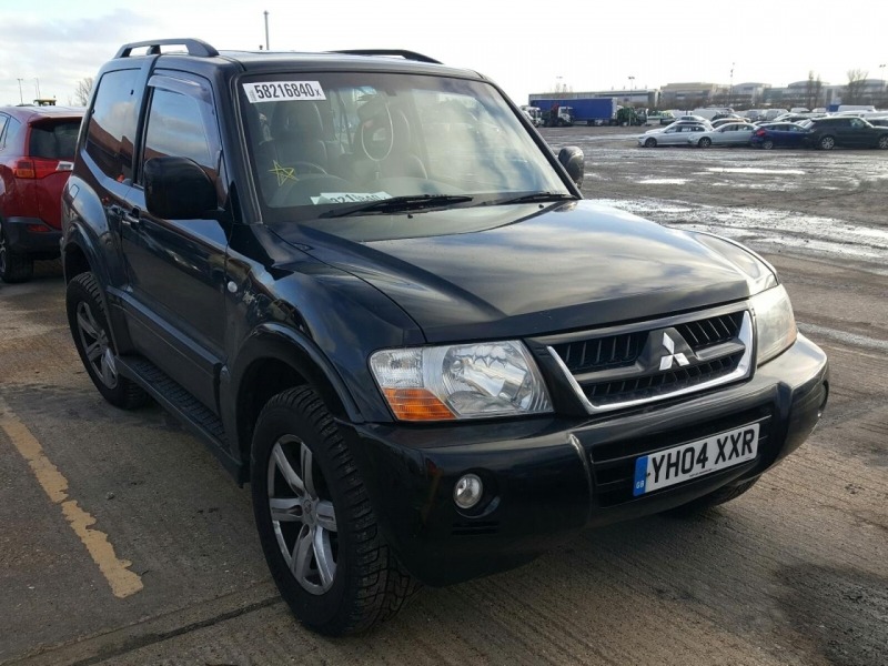 Патрубок воздушного фильтра Pajero 3 2004 V68W 3.2 DI-D 4M41