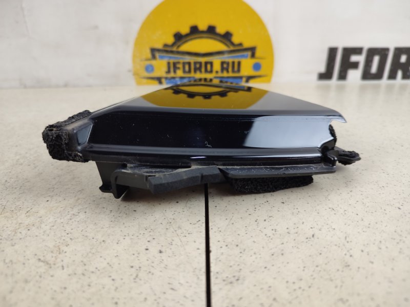Накладка на дверь задняя правая NX300 2019 Z10 2.5 2AR-FXE