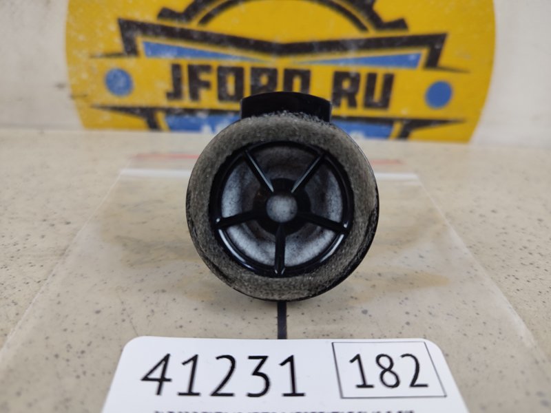 Динамик задний Lexus NX300 2019 Z10 2.5 2AR-FXE 86160-52340 контрактная