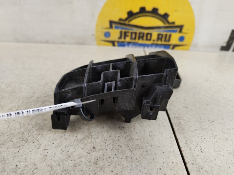 Кронштейн фары правый RX450h 2019 GYL25 3.5 2GR-FXE