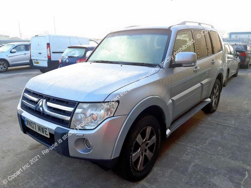 Блок управления иммобилайзера Mitsubishi Pajero 4 V98W 3.2 DI-D 4M41