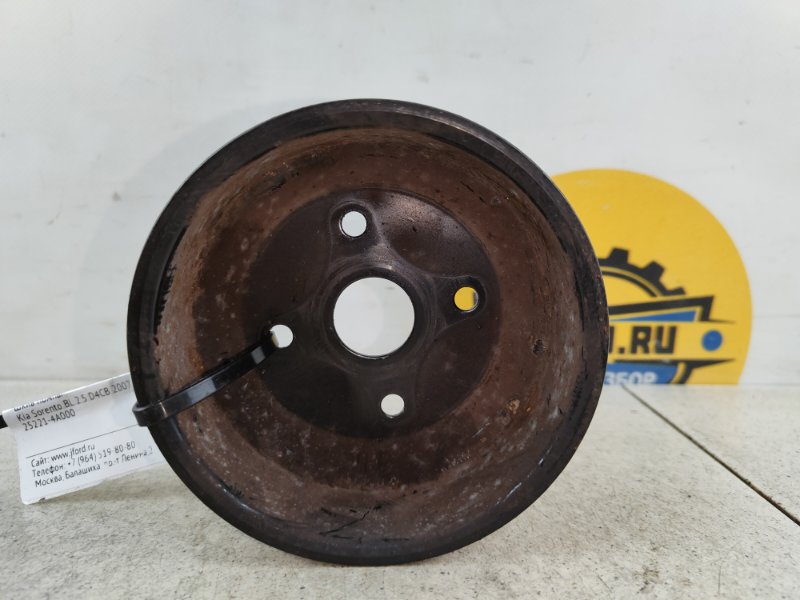 Шкив помпы Kia Sorento BL 2.5 D4CB