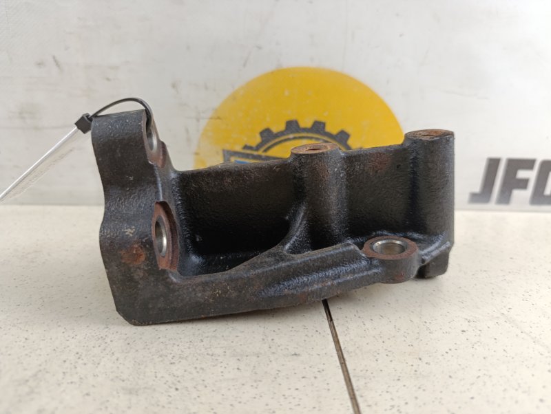 Кронштейн раздатки Mazda CX-7 ER 2.3 L3-VDT Кронштейн раздатки Mazda CX-7 ER 2.3 L3-VDT