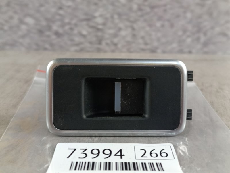 Кнопка стеклоподъемника Land Rover Range Rover 4 2015 L405 4.4 TD 448DT LR034811 контрактная