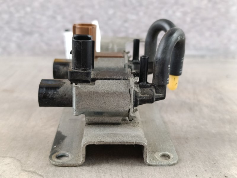 Электромагнитный клапан 5 2012 CW 2.5 L5-VE