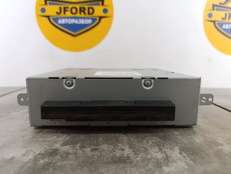 CD чейнджер XC90 2007 C_79 4.4 B8444S