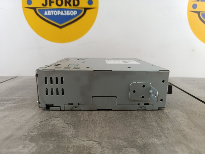 CD чейнджер XC90 2007 C_79 4.4 B8444S